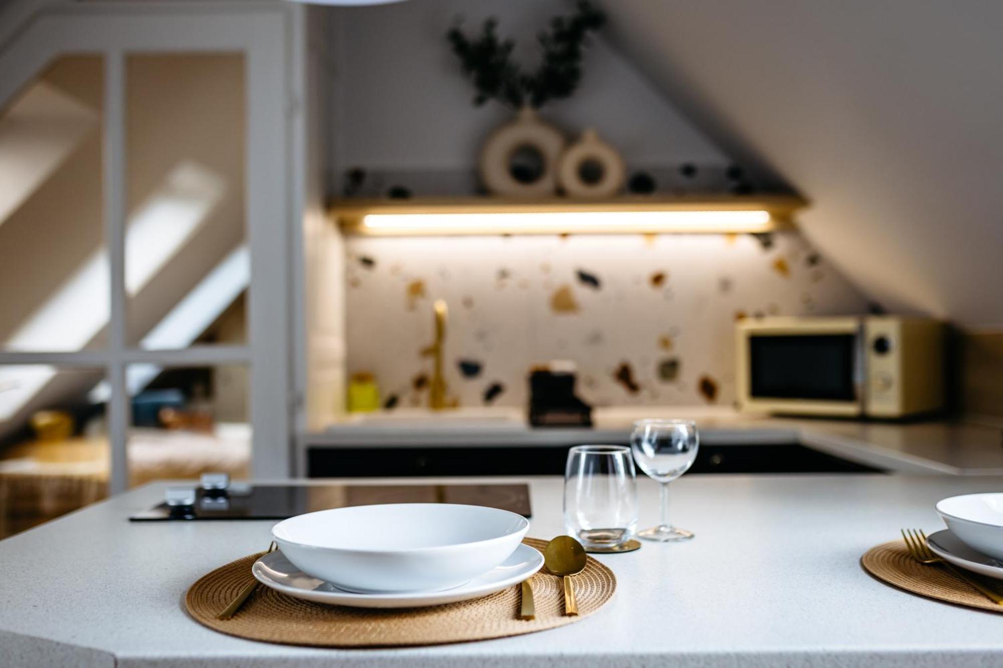 Nook With A View - Quelle Apartment Gyor Luaran gambar