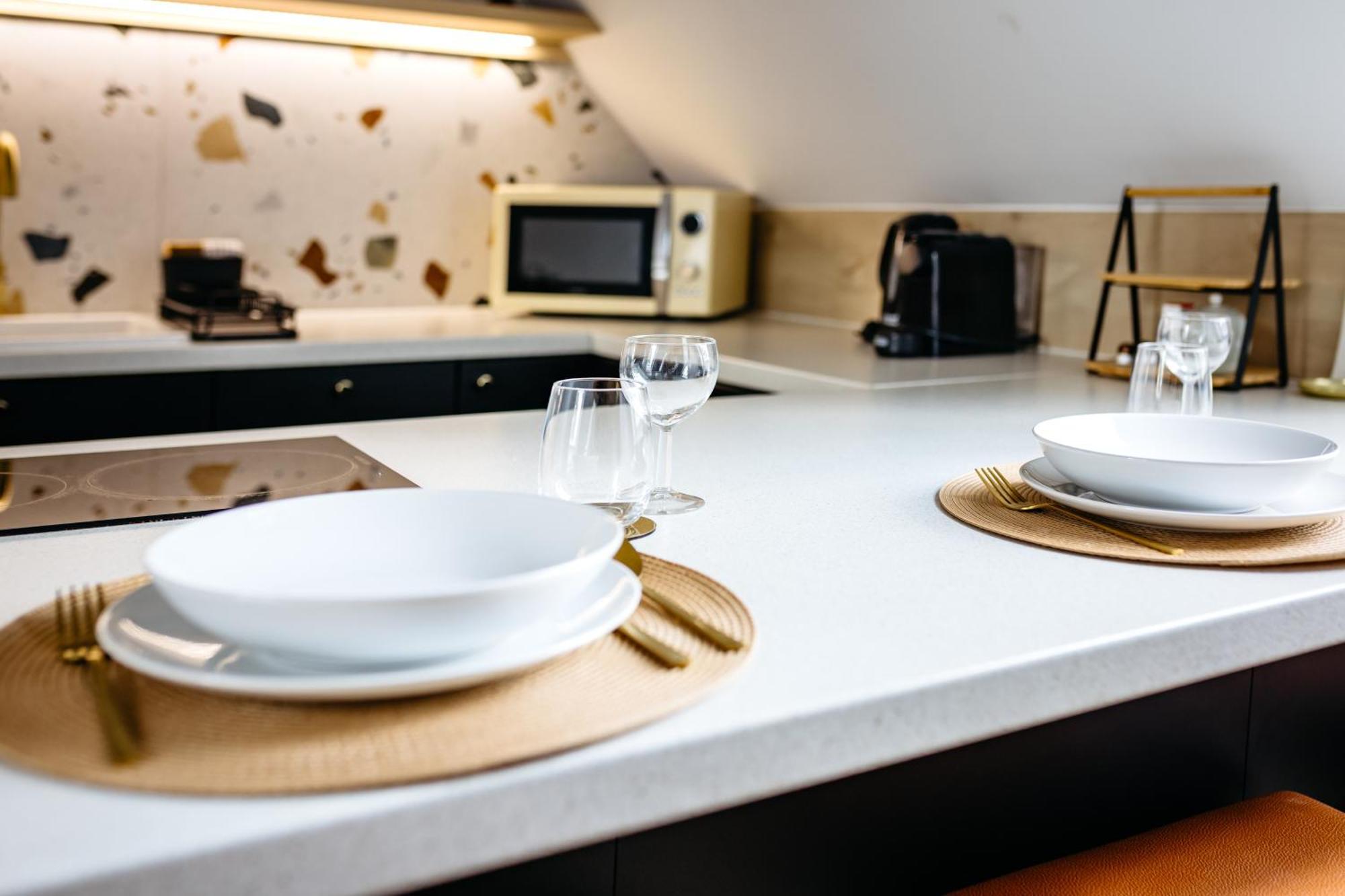 Nook With A View - Quelle Apartment Gyor Luaran gambar